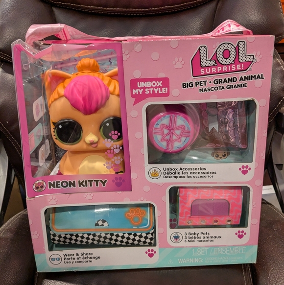 L.O.L Surprise Big Pet Neon Kitty With 15 Surprises - Picture 3 of 5